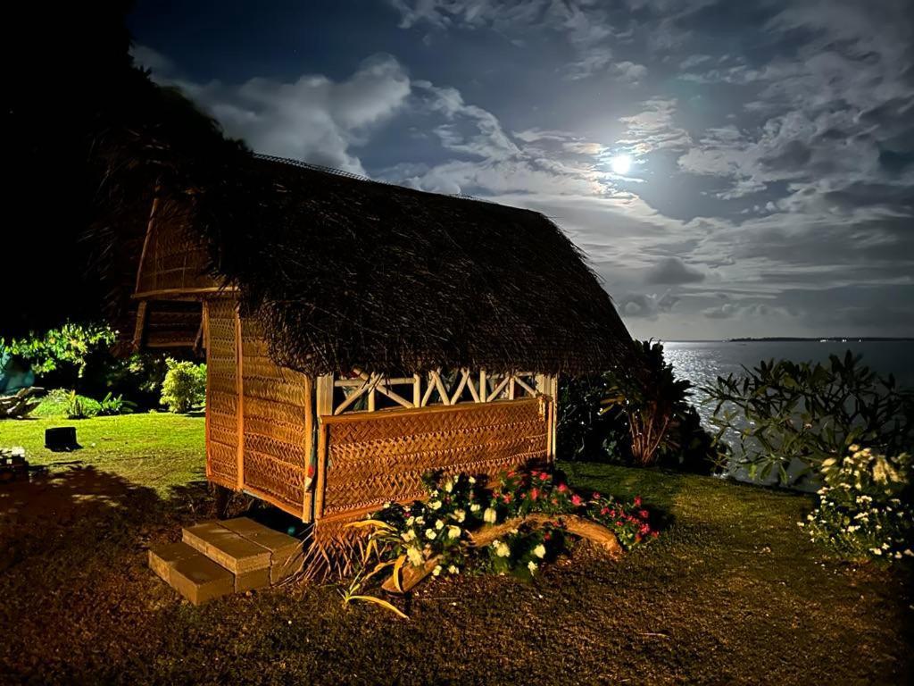 Hotel Taria Camping Te-Fare-Arii Exterior foto
